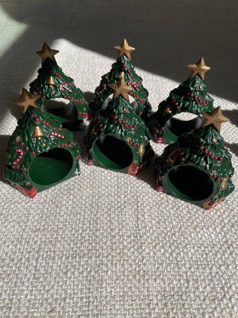 (6) Vintage Reed Christmas Tree Green Napkin Rings Lot Taiwan